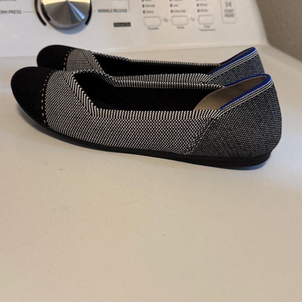 Black and white Rothy's - Picture 2 of 5